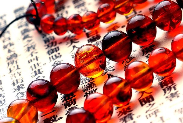 琥軒,天然緬甸琥珀,珠寶品牌,形象設(shè)計(jì),商業(yè)攝影