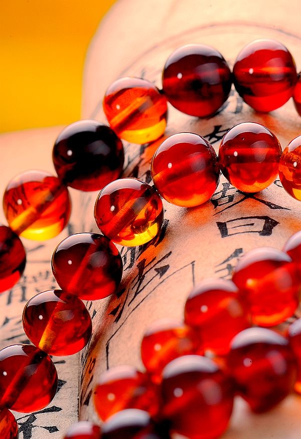 琥軒,天然緬甸琥珀,珠寶品牌,形象設(shè)計(jì),商業(yè)攝影