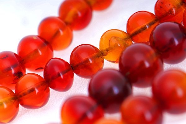 琥珀品牌策劃,珠寶品牌策劃,琥珀形象設(shè)計(jì),琥珀商業(yè)攝影