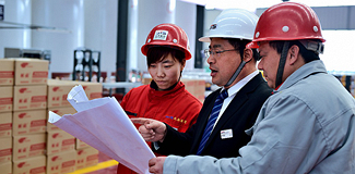 天泰集團(tuán)潤(rùn)滑油工廠(chǎng)商務(wù)攝影