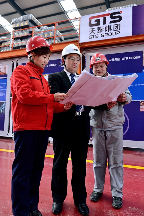 濟南商務(wù)攝影,濟南商務(wù)人像,濟南商業(yè)攝影,濟南攝影